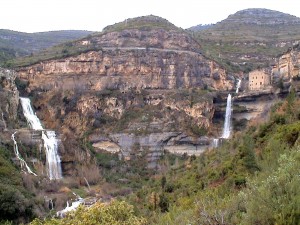 Sant_Miquel_del_Fai_El_Tenes_i_el_Rossinyol_2009